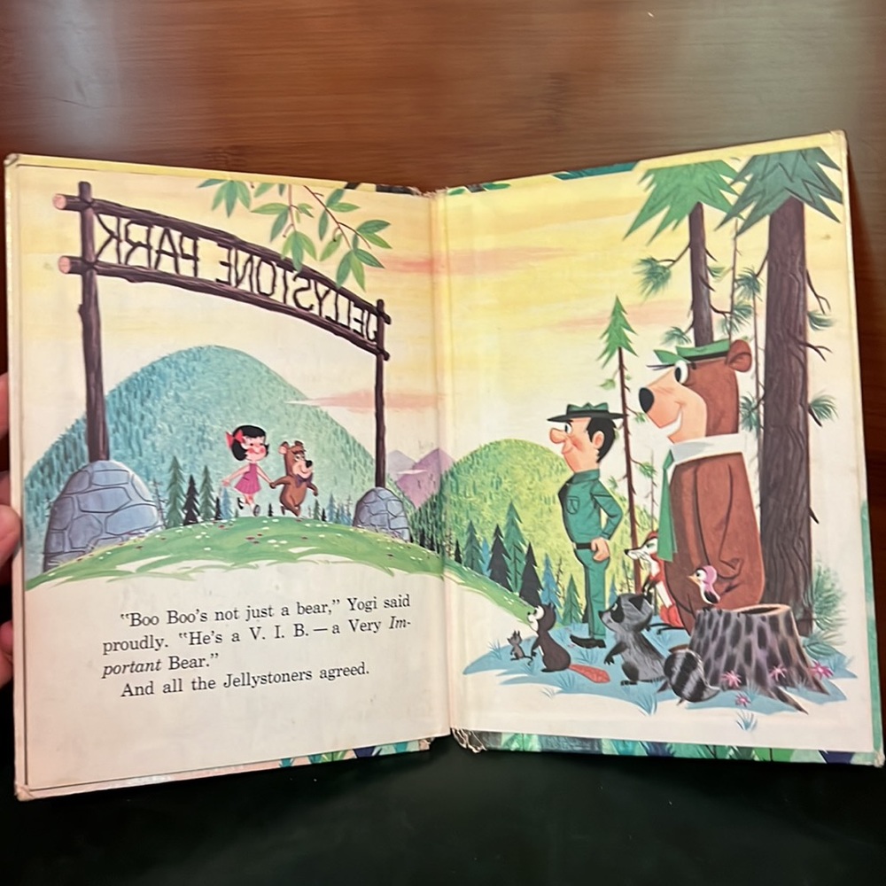 Hanna-Barbera’s Boo Boo and the V.I.V Hardcover Book & Yogi Bear Plush, VINTAGE - Picture 14 of 16